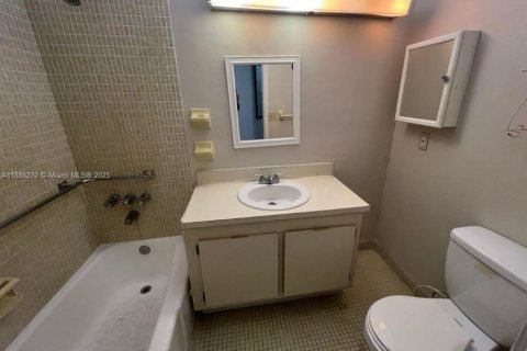 Condominio en venta en Miami, Florida, 39.67 m2 № 2012767 - foto 15