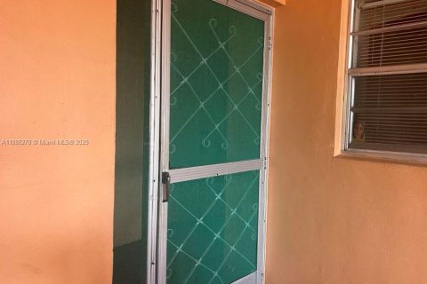 Condominio en venta en Miami, Florida, 39.67 m2 № 2012767 - foto 8