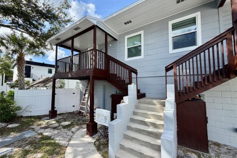 Appartement à Saint Petersburg, Floride 1 chambre, 70.61 m2 № 2389341