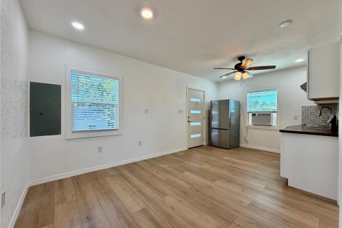 Appartement à louer à Saint Petersburg, Floride: 1 chambre, 70.61 m2 № 2389341 - photo 5