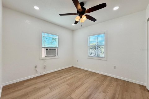 Appartement à louer à Saint Petersburg, Floride: 1 chambre, 70.61 m2 № 2389341 - photo 7