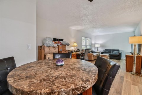 Condo in Clearwater, Florida, 2 bedrooms № 2229971 - photo 11
