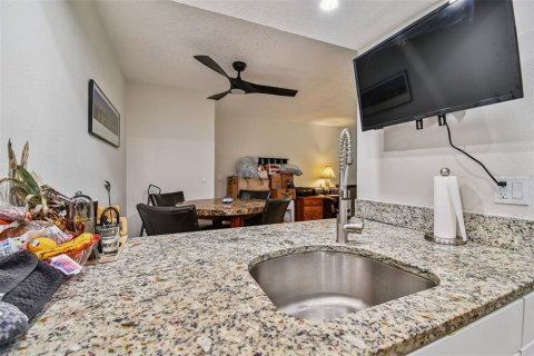 Condo in Clearwater, Florida, 2 bedrooms № 2229971 - photo 18