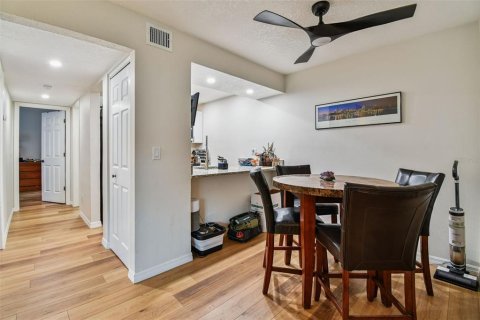 Condo in Clearwater, Florida, 2 bedrooms № 2229971 - photo 9