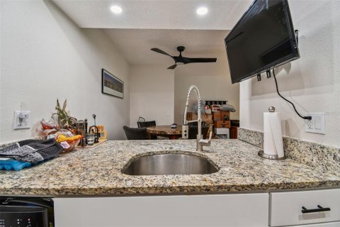 Condo in Clearwater, Florida, 2 bedrooms № 2229971 - photo 17