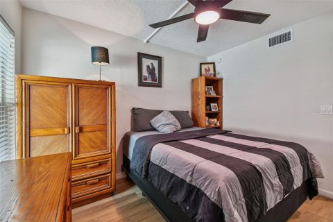Condo in Clearwater, Florida, 2 bedrooms № 2229971 - photo 21