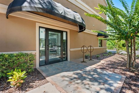 Immobilier commercial à Port Orange, Floride 2885.54 m2 № 2312493