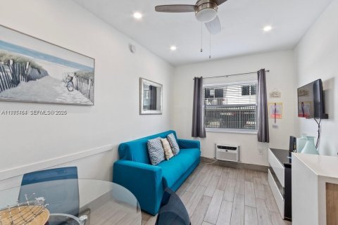 Condo à Miami Beach, Floride, 1 chambre № 2080008