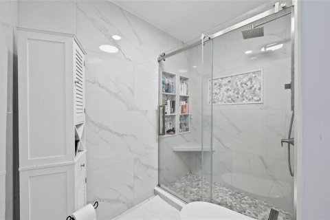Villa ou maison à vendre à Oviedo, Floride: 4 chambres, 196.12 m2 № 2434846 - photo 20