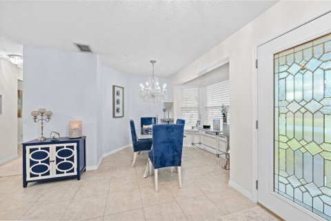 Villa ou maison à vendre à Oviedo, Floride: 4 chambres, 196.12 m2 № 2434846 - photo 5