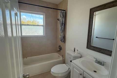 Купить коммерческую недвижимость в Уэст-Палм-Бич, Флорида 227.98м2, № 2082437 - фото 20