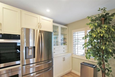 Copropriété à louer à Sarasota, Floride: 2 chambres, 118.91 m2 № 2298883 - photo 13