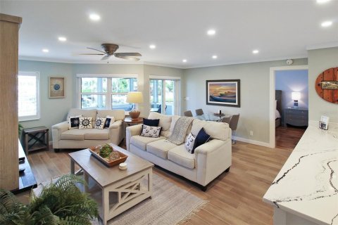 Copropriété à louer à Sarasota, Floride: 2 chambres, 118.91 m2 № 2298883 - photo 6