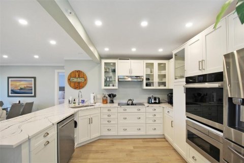 Copropriété à louer à Sarasota, Floride: 2 chambres, 118.91 m2 № 2298883 - photo 10