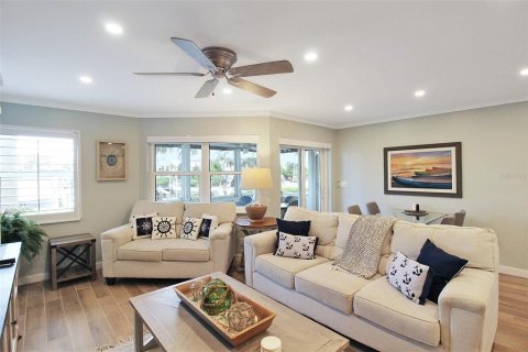 Copropriété à louer à Sarasota, Floride: 2 chambres, 118.91 m2 № 2298883 - photo 16