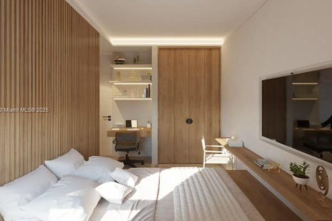 Propiedad comercial en venta en Miami, Florida № 1978657 - foto 12