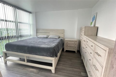 Copropriété à louer à Hallandale Beach, Floride: 2 chambres, 104.98 m2 № 1987267 - photo 11