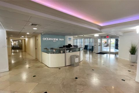 Copropriété à louer à Hallandale Beach, Floride: 2 chambres, 104.98 m2 № 1987267 - photo 15