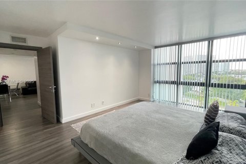 Copropriété à louer à Hallandale Beach, Floride: 2 chambres, 104.98 m2 № 1987267 - photo 8