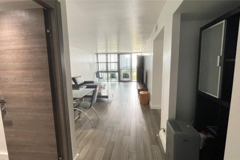 Copropriété à louer à Hallandale Beach, Floride: 2 chambres, 104.98 m2 № 1987267 - photo 14