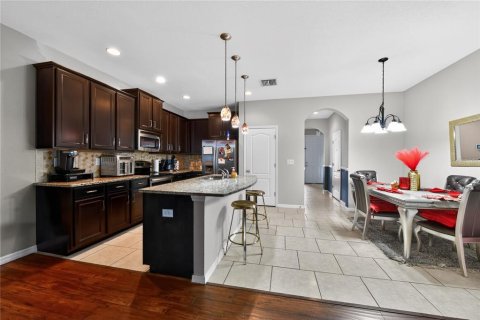 Townhouse in Riverview, Florida 3 bedrooms, 156.82 sq.m. № 2196700 - photo 7