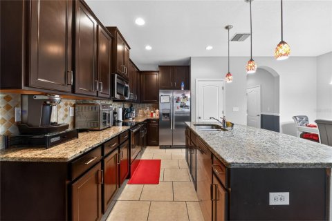 Townhouse in Riverview, Florida 3 bedrooms, 156.82 sq.m. № 2196700 - photo 4