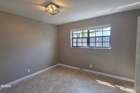 House in Cooper City, Florida 4 bedrooms, 168.8 sq.m. № 2189733 - photo 9