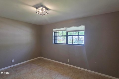 House in Cooper City, Florida 4 bedrooms, 168.8 sq.m. № 2189733 - photo 8