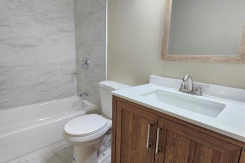 Touwnhouse à louer à Haverhill, Floride: 3 chambres, 121.89 m2 № 2390082 - photo 14