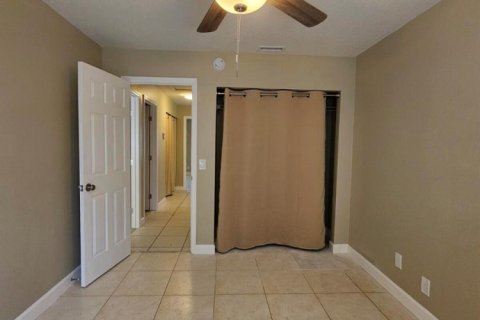 Touwnhouse à louer à Haverhill, Floride: 3 chambres, 121.89 m2 № 2390082 - photo 19