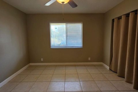 Touwnhouse à louer à Haverhill, Floride: 3 chambres, 121.89 m2 № 2390082 - photo 22