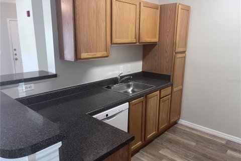 Condominio en alquiler en Bradenton, Florida, 3 dormitorios, 119.66 m2 № 1907356 - foto 5