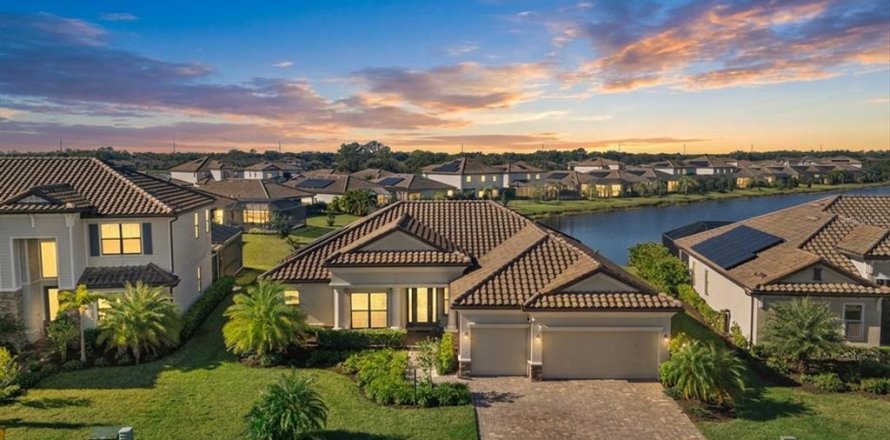 Villa ou maison à Bradenton, Floride 3 chambres, 216.09 m2 № 2423799