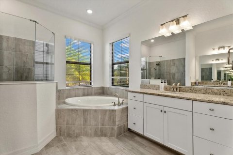 Villa ou maison à vendre à Bradenton, Floride: 3 chambres, 216.09 m2 № 2423799 - photo 27