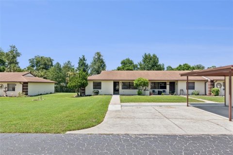House in Tavares, Florida 2 bedrooms, 91.6 sq.m. № 2229766