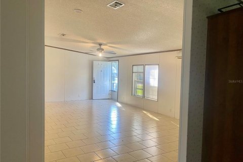 Appartement à louer à Brooksville, Floride: 4 chambres, 185.8 m2 № 2309879 - photo 6