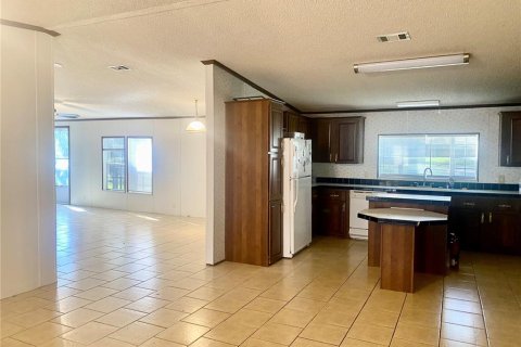 Appartement à louer à Brooksville, Floride: 4 chambres, 185.8 m2 № 2309879 - photo 9