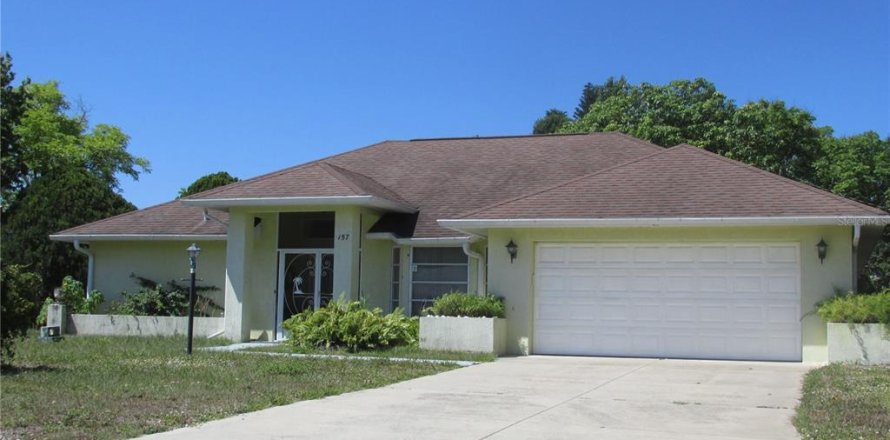 House in Venice, Florida 2 bedrooms, 176.79 sq.m. № 1829035