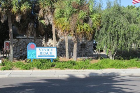 House in Venice, Florida 2 bedrooms, 176.79 sq.m. № 1829035 - photo 29