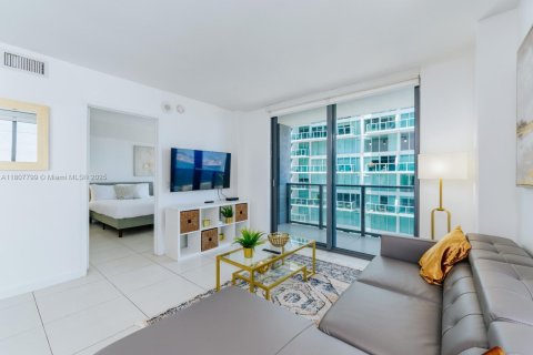 Купить кондоминиум в Майами, Флорида 2 спальни, 78.22м2, № 2054546 - фото 2