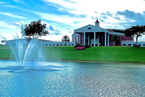 Condo in Deerfield Beach, Florida, 2 bedrooms  № 1981589 - photo 26