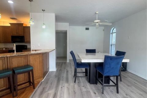 Villa ou maison à louer à Sarasota, Floride: 4 chambres, 207.36 m2 № 1836976 - photo 9