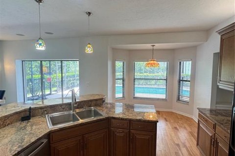 House in Sarasota, Florida 4 bedrooms, 207.36 sq.m. № 1836976 - photo 7