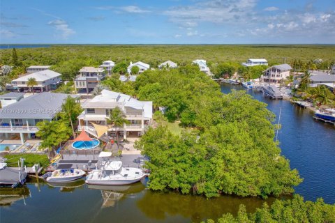 House in Key Largo, Florida 3 bedrooms, 195.09 sq.m. № 2041401 - photo 8