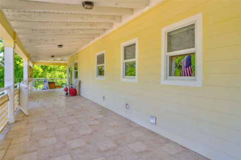 House in Key Largo, Florida 3 bedrooms, 195.09 sq.m. № 2041401 - photo 29