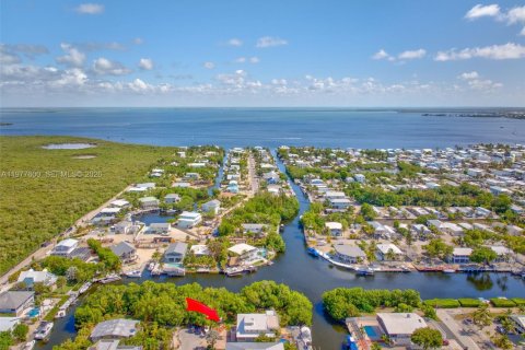 House in Key Largo, Florida 3 bedrooms, 195.09 sq.m. № 2041401 - photo 2