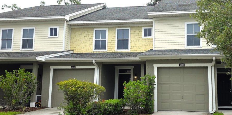 Adosado en Tampa, Florida 3 dormitorios, 169.27 m2 № 1819440