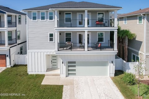Villa ou maison à vendre à Jacksonville Beach, Floride: 4 chambres, 290.88 m2 № 773697 - photo 1