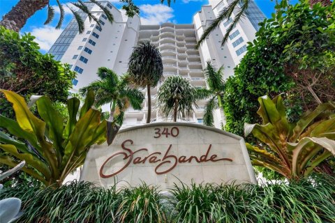 Condo in Sarasota, Florida, 2 bedrooms № 2140021
