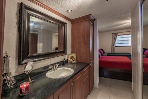 Copropriété à vendre à Lauderdale Lakes, Floride: 2 chambres, 102.38 m2 № 2244595 - photo 11